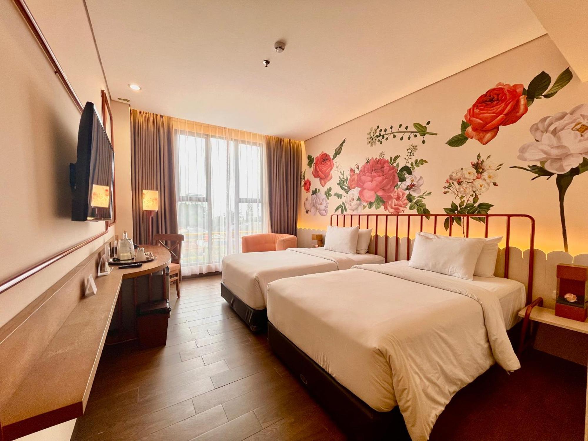 Hemangini Hotel Бандунг Экстерьер фото