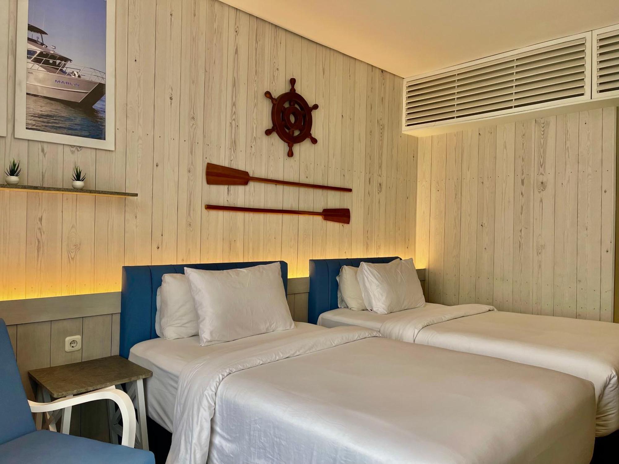 Hemangini Hotel Бандунг Экстерьер фото